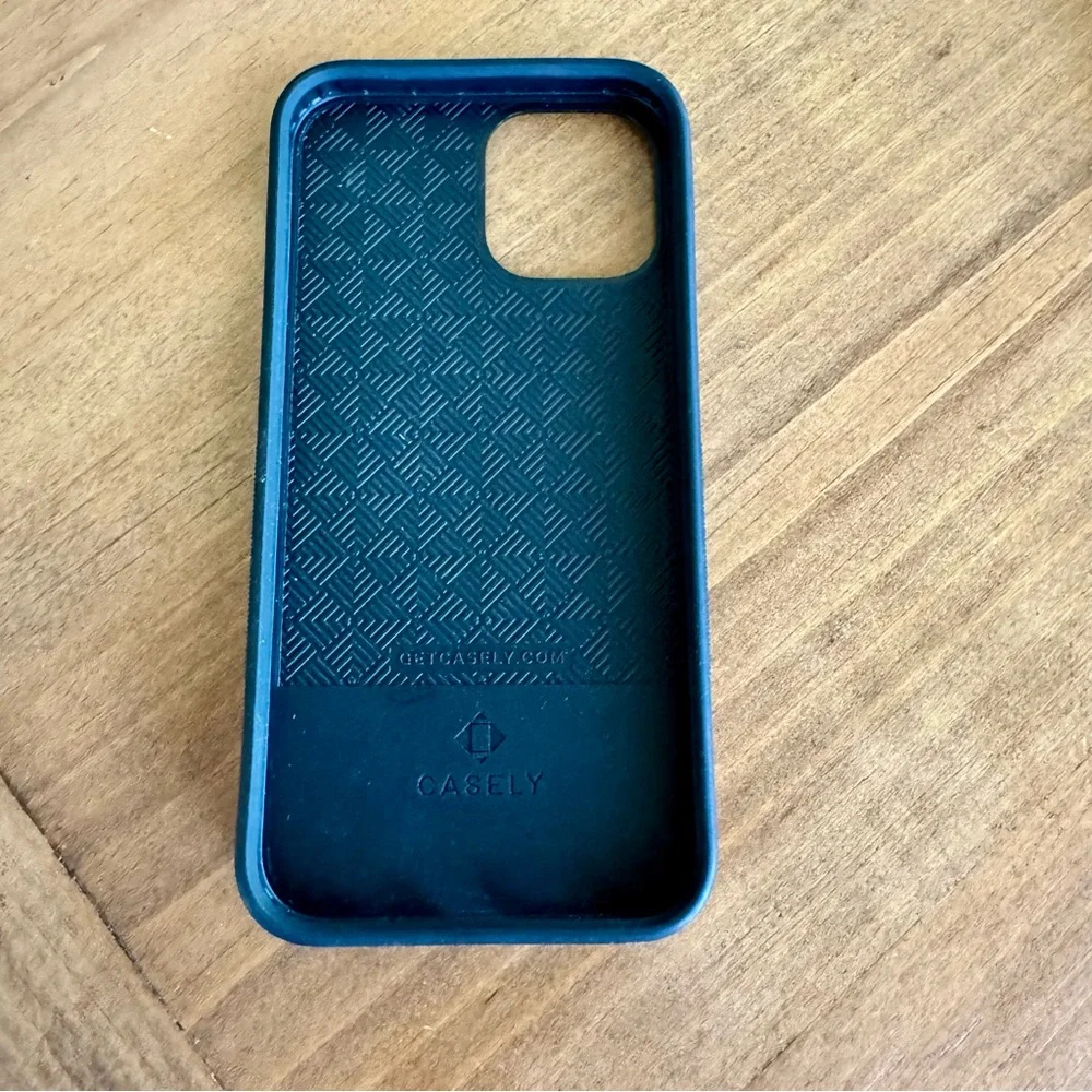CASELY Bold MagSafe Frieda Kahlo iPhone 12Pro Max Case